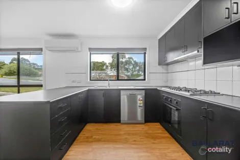 Property photo of 1A Bellbird Court Mount Helen VIC 3350