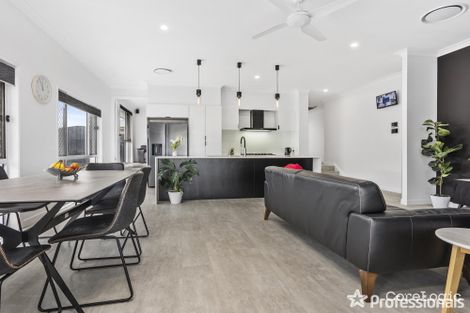 Property photo of 32 Valda Avenue Coomera QLD 4209