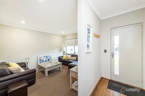 Property photo of 4 Chollerton Way Madora Bay WA 6210