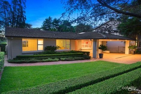 Property photo of 16 Warrimoo Avenue St Ives NSW 2075