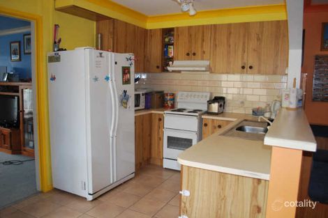 Property photo of 27 Caloola Avenue Koonawarra NSW 2530