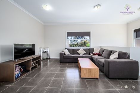 Property photo of 2 Honolulu Drive Point Cook VIC 3030