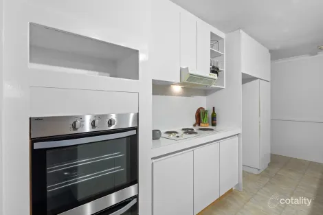 Property photo of 19 Donavon Rise Murdoch WA 6150