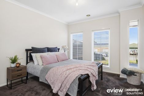 Property photo of 9 Imperia Close Narre Warren South VIC 3805