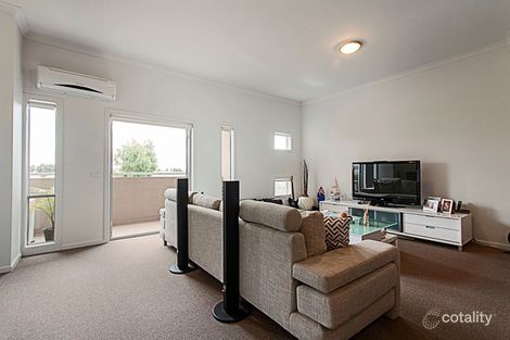 Property photo of 2/17 Tom Roberts Parade Point Cook VIC 3030