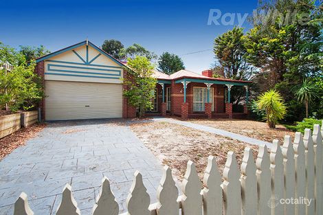 33 Nangathan Way, Croydon North, VIC 3136