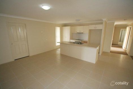 Property photo of 3 Stathis Place Bundamba QLD 4304