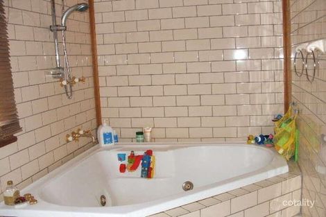 Property photo of 2 Hawthorne Street Sadliers Crossing QLD 4305