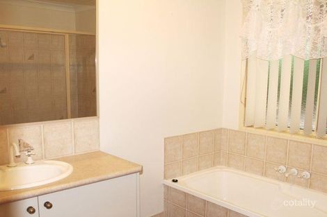 Property photo of 1 Forsyth Court Tannum Sands QLD 4680