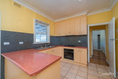 Property photo of 10 Parkmore Road Bentleigh East VIC 3165