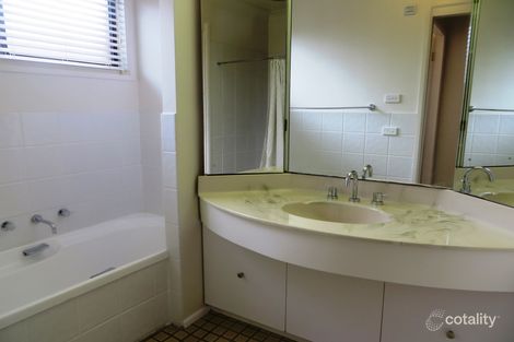 Property photo of 4 Eucumbene Place St Clair NSW 2759