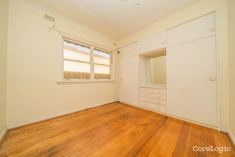 Property photo of 10 Parkmore Road Bentleigh East VIC 3165