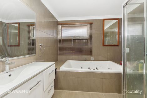 Property photo of 289 Sunshine Avenue St Albans VIC 3021