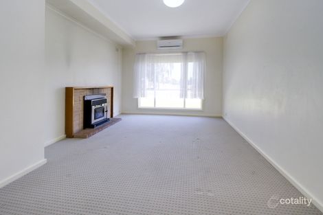 Property photo of 15 Pine Avenue Loxton SA 5333