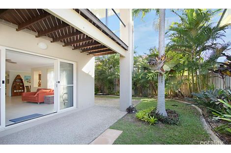 Property photo of 1/75 Tallebudgera Drive Palm Beach QLD 4221