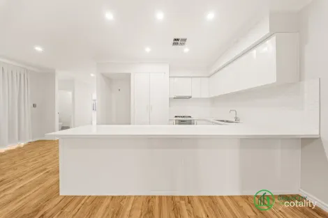 Property photo of 11 Burrowa Approach Wandi WA 6167