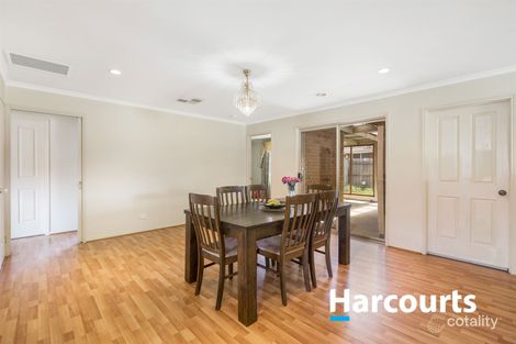 Property photo of 3 Glenaire Crescent Cranbourne West VIC 3977