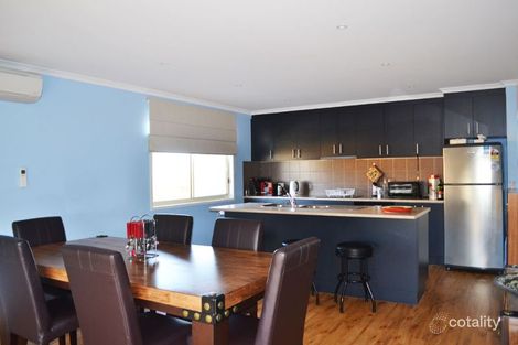Property photo of 3 Cook Close Inverloch VIC 3996
