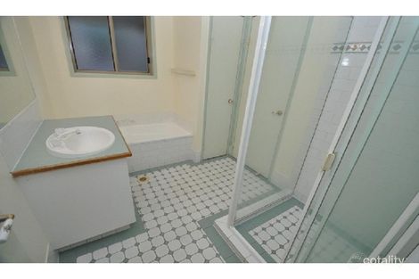 6/130 Plateau Cres, Carrara, QLD 4211