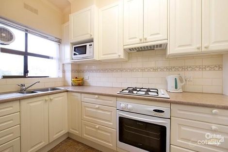 Property photo of 11/289 Barkly Street St Kilda VIC 3182