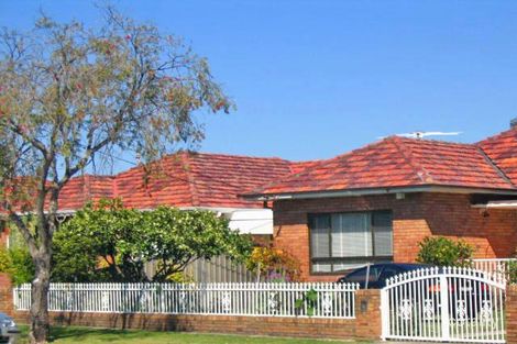 27 Lee Ave, Beverly Hills, NSW 2209