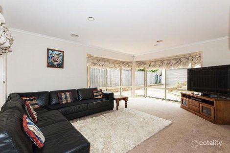 Property photo of 6 Yellowbox Avenue South Morang VIC 3752