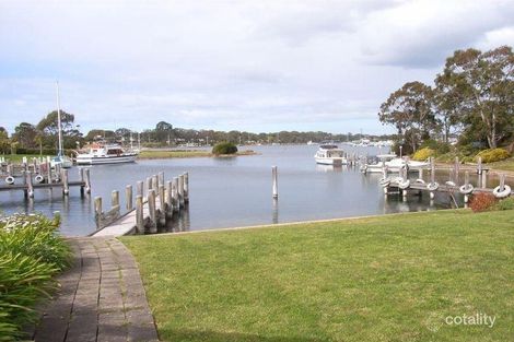 1 The Beacons, Paynesville, VIC 3880