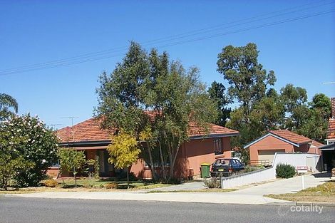 21 Redwood Cres, Melville, WA 6156