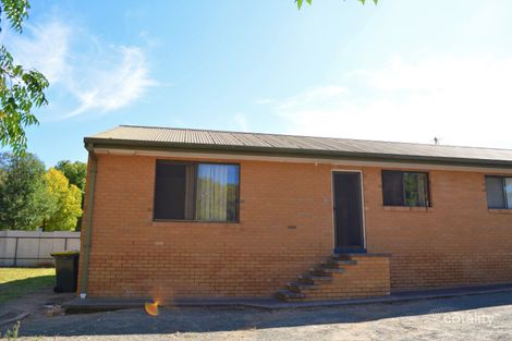 4/32 Blackett Ave, Young, NSW 2594