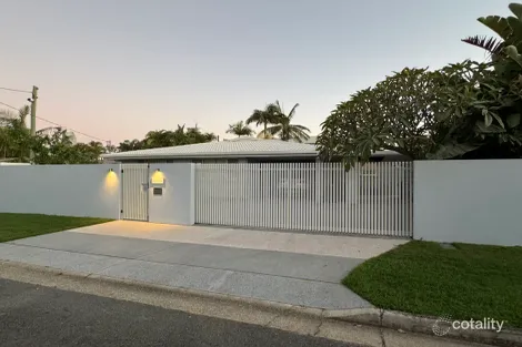 Property photo of 119 Allambi Avenue Broadbeach Waters QLD 4218