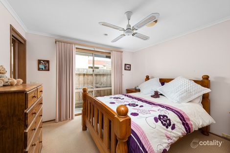 Property photo of 14 Bertrand Close Berwick VIC 3806