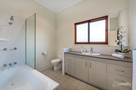 Property photo of 35 Charteris Street Paddington QLD 4064