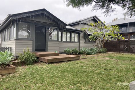 Property photo of 9 Schneider Avenue Labrador QLD 4215