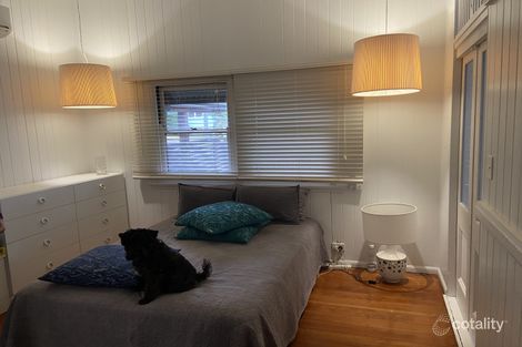 Property photo of 9 Schneider Avenue Labrador QLD 4215