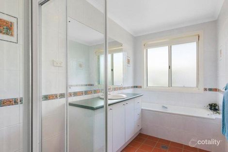 Property photo of 5 Batt Place Gordon ACT 2906