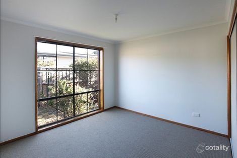 Property photo of 2/6 Sturt Street Woodend VIC 3442
