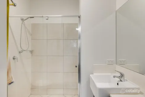 Property photo of 2/44 Wallace Street Newtown QLD 4350