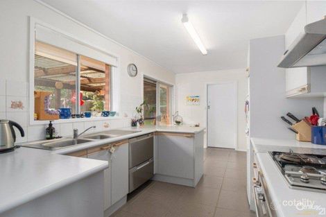Property photo of 6 Mayfair Court Frankston VIC 3199