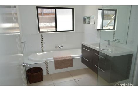 Property photo of 170 Treasure Island Avenue Karragarra Island QLD 4184