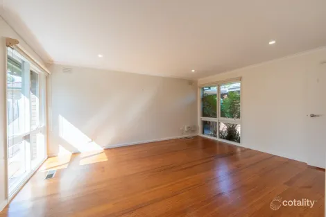 Property photo of 35 Roycroft Avenue Mill Park VIC 3082