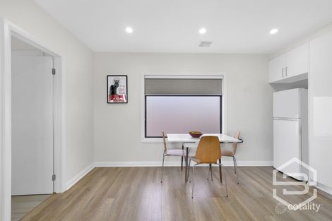 Property photo of 2 Divan Place Craigieburn VIC 3064