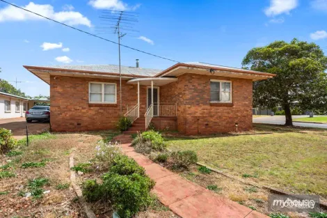 115 Anzac Ave, Newtown, QLD 4350