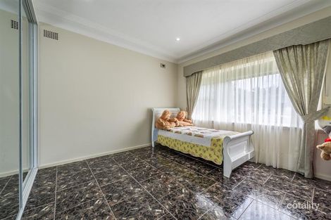 Property photo of 5 Rosemont Avenue Smithfield NSW 2164