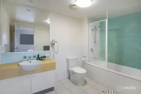 Property photo of 102/292 Boundary Street Spring Hill QLD 4000