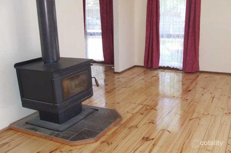 Property photo of 4 Kinsella Court Pakenham VIC 3810