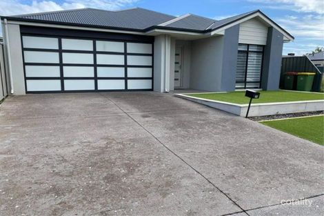 Property photo of 28 Student Loop Coolbellup WA 6163