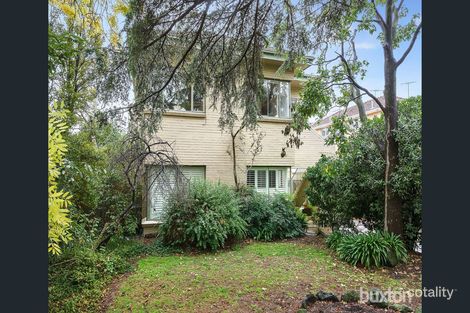 7/4 Dickens St, Elwood, VIC 3184