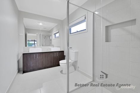 Property photo of 3 Poplar Boulevard Tarneit VIC 3029