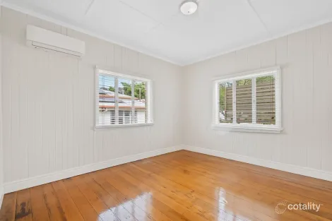 Property photo of 43 Macquarie Street Silkstone QLD 4304