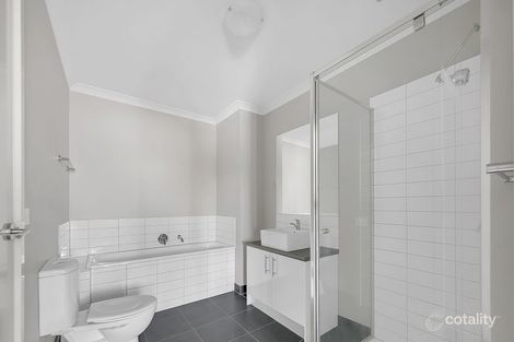 Property photo of 2 Jumbuck Circuit Wollert VIC 3750